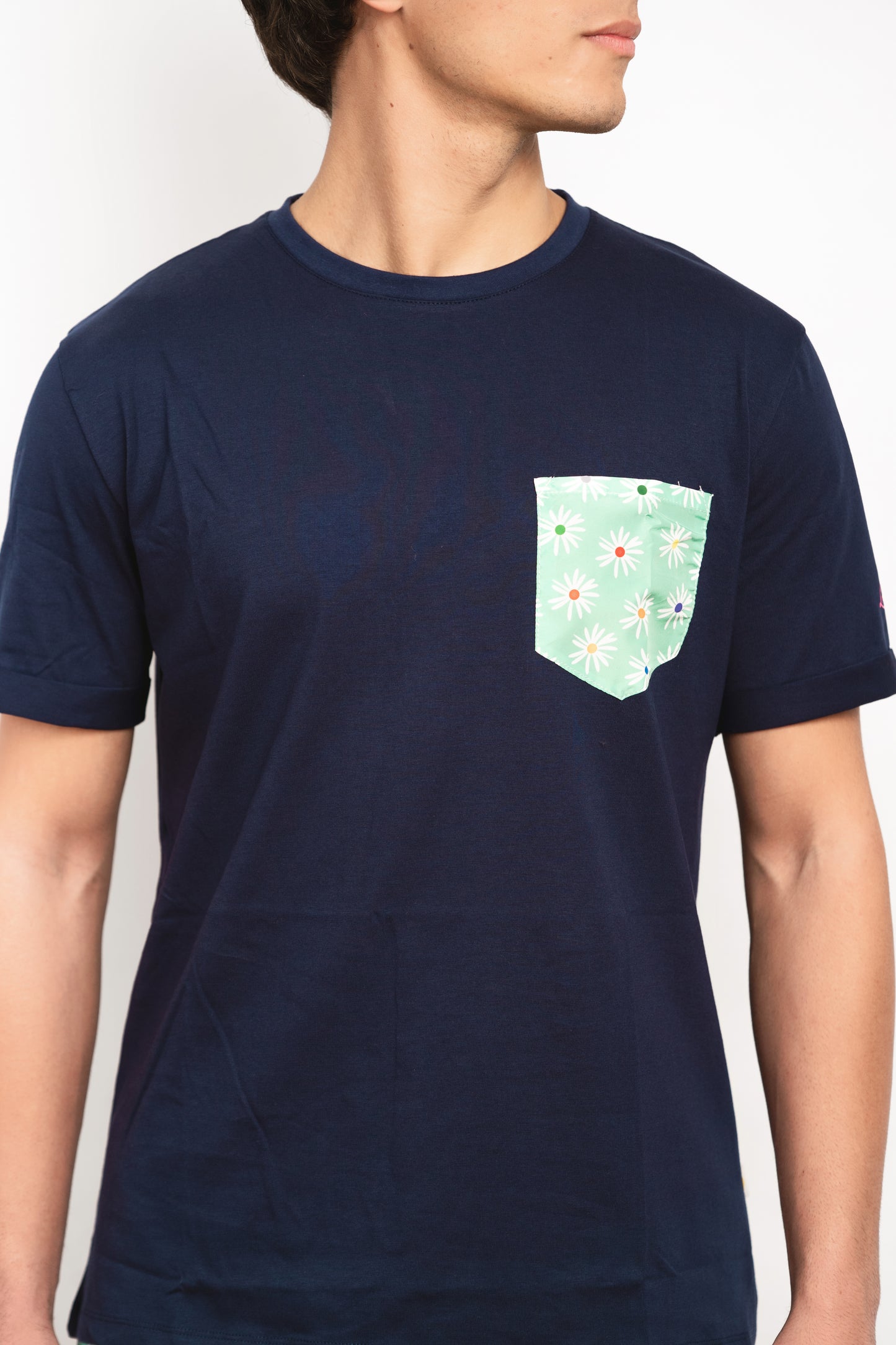 Blossom - T-shirt blu fantasia taschino margherite