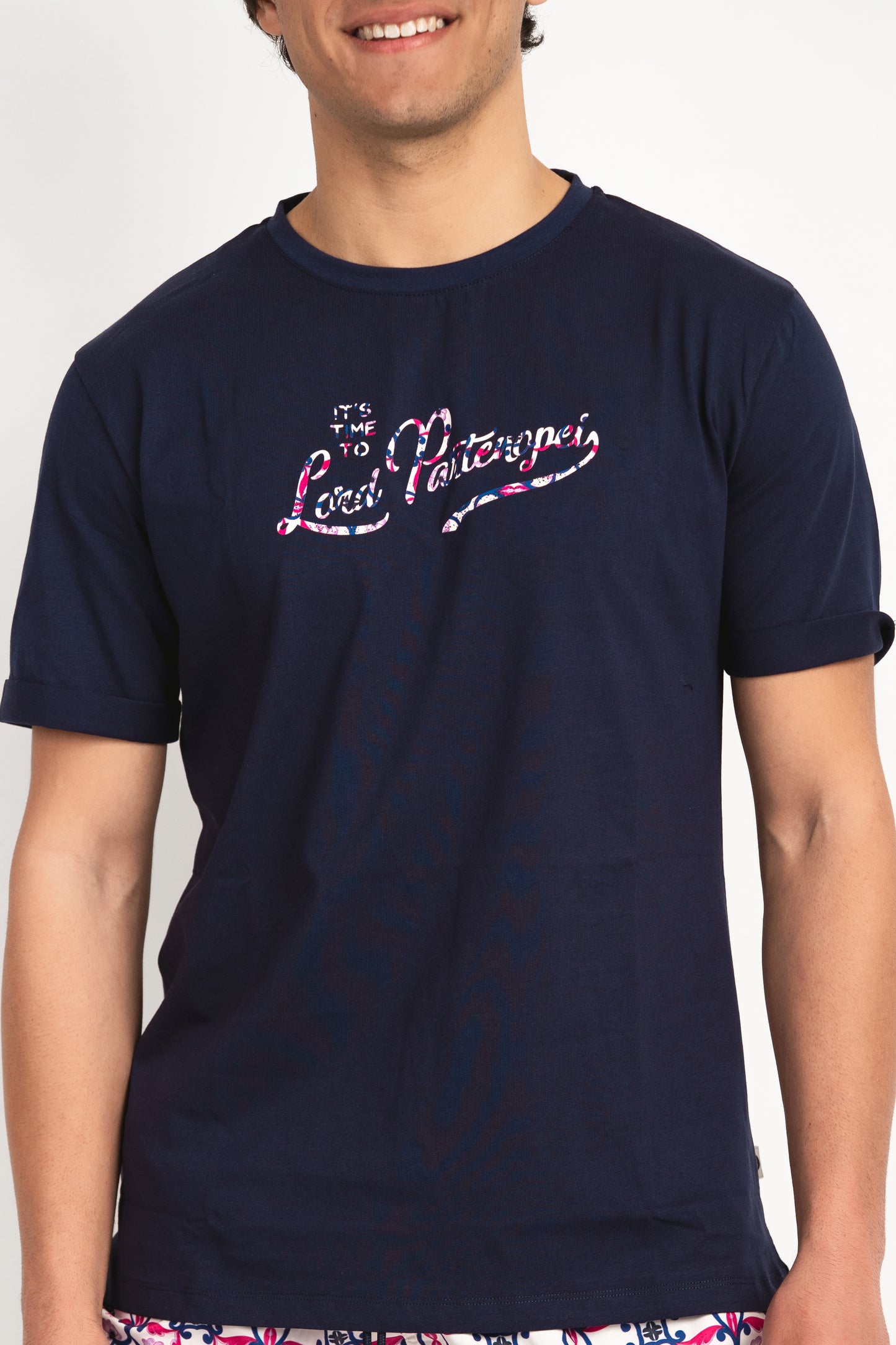 Ustica- T-shirt blu fantasia logo maioliche