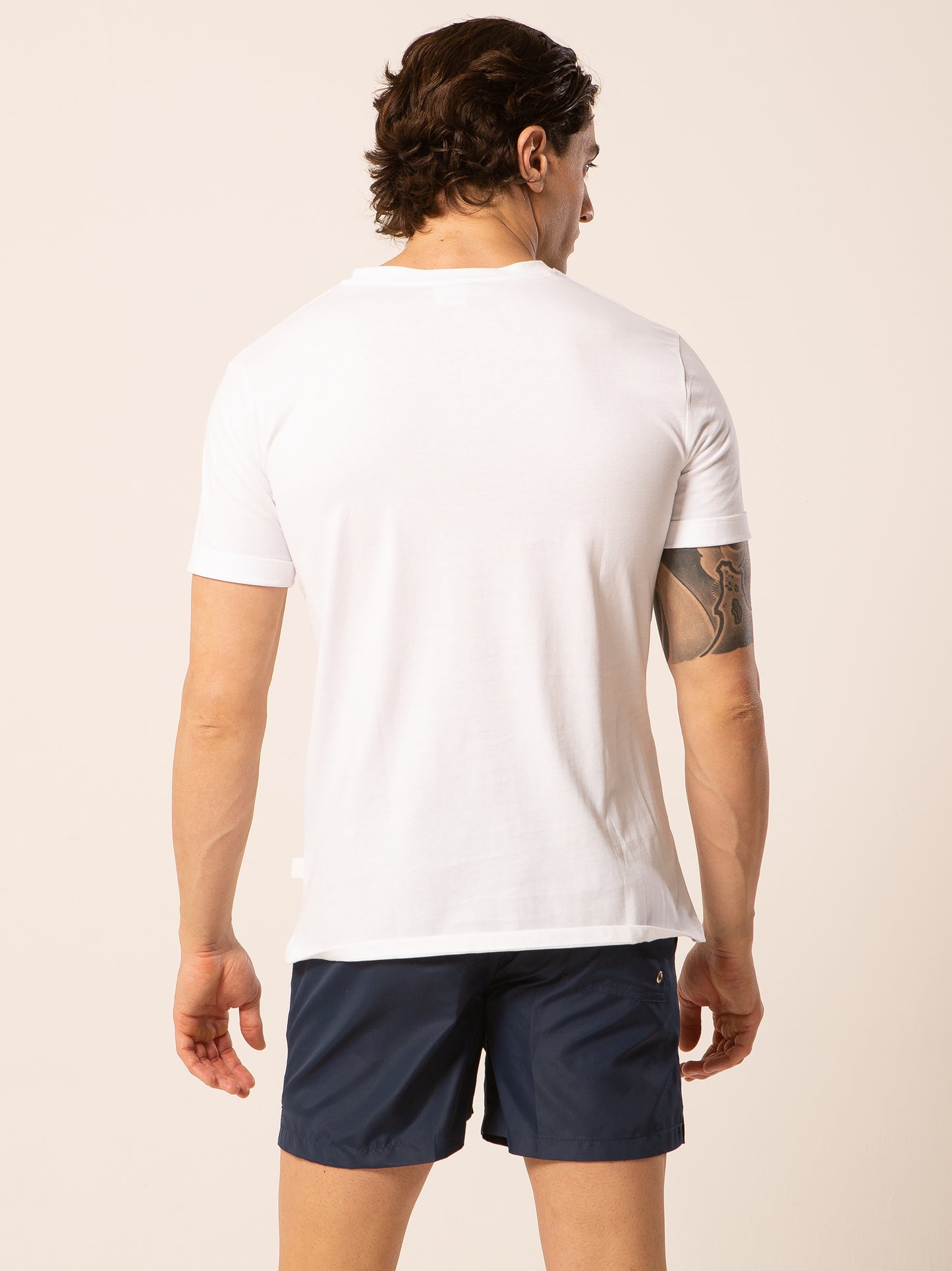 Basic - T-shirt bianca fantasia logo