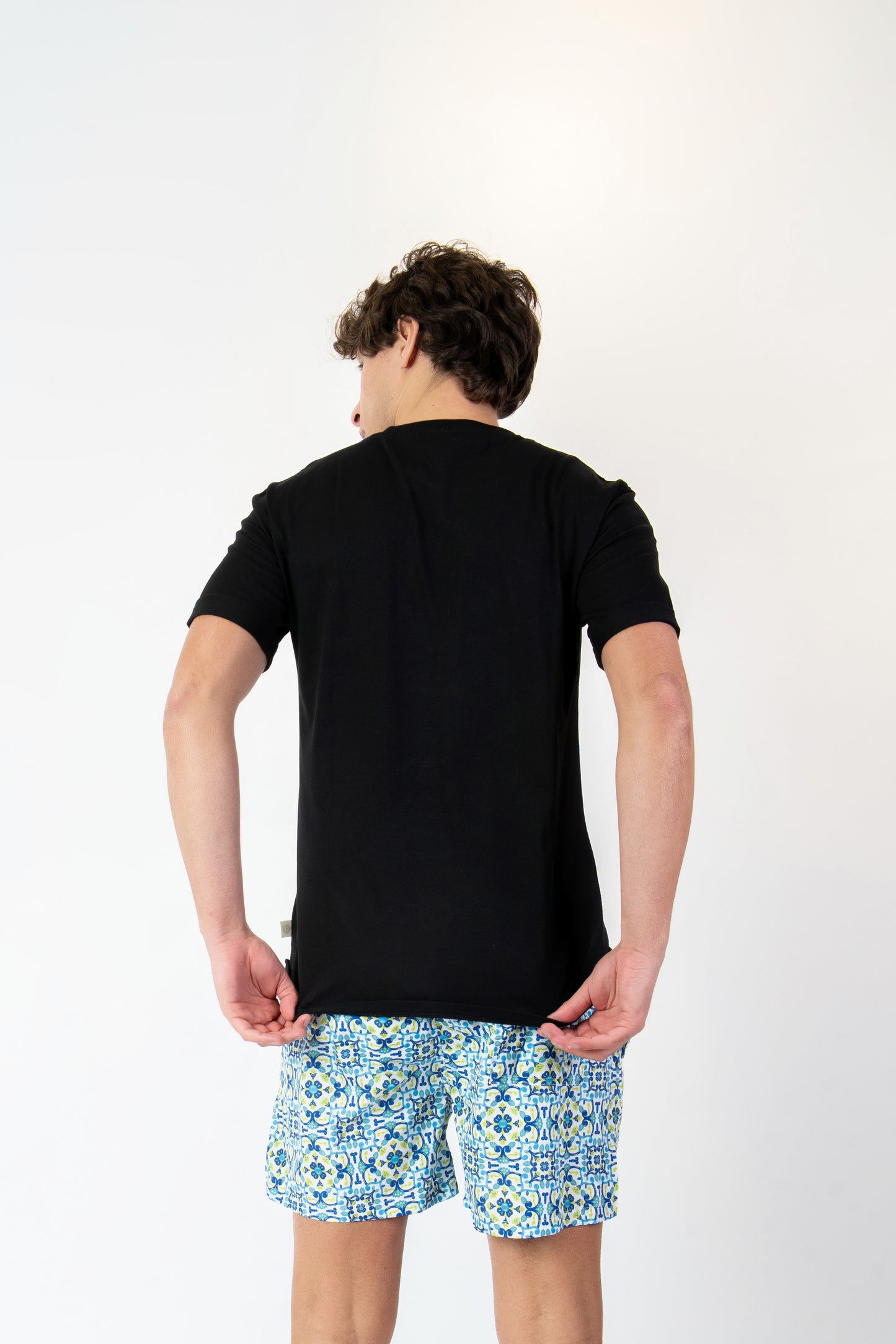Favignana- T-shirt nera fantasia favignana